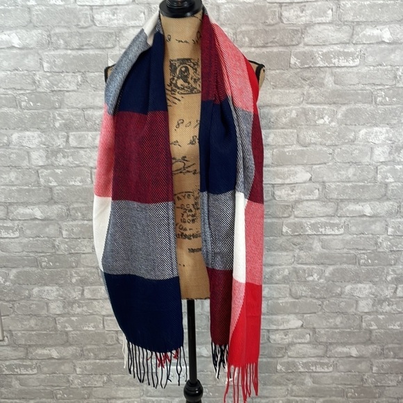 Red white and blue fringed Scarf - Picture 3 of 4